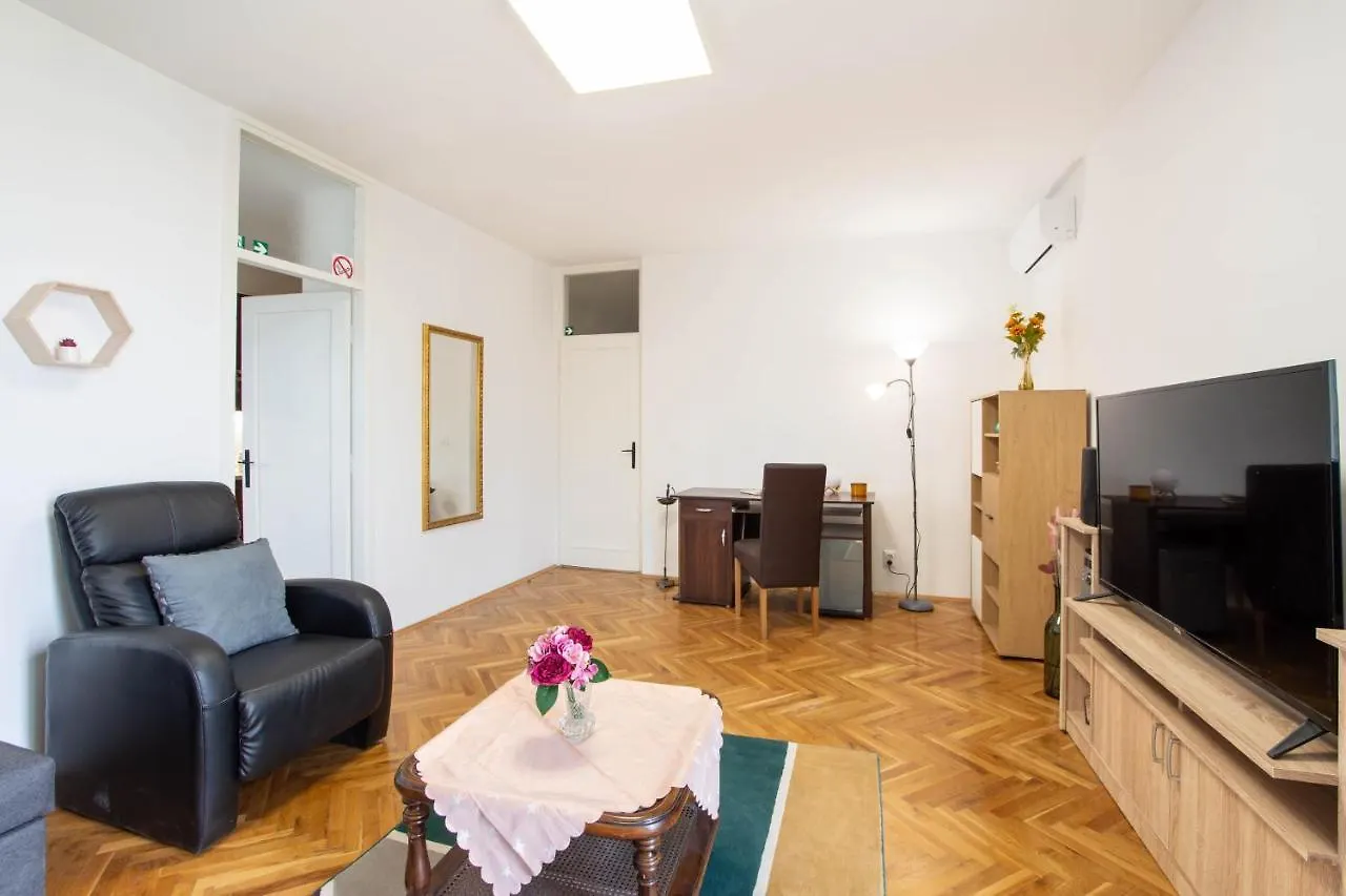 Apartman Grof Split 0*,