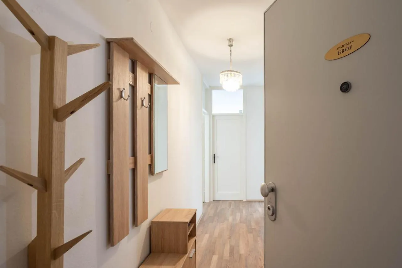 Apartment Apartman Grof Split