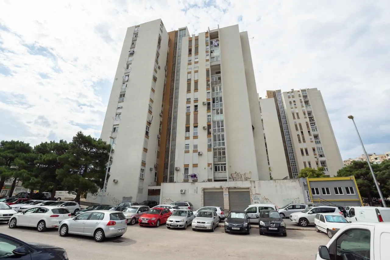 Apartment Apartman Grof Split