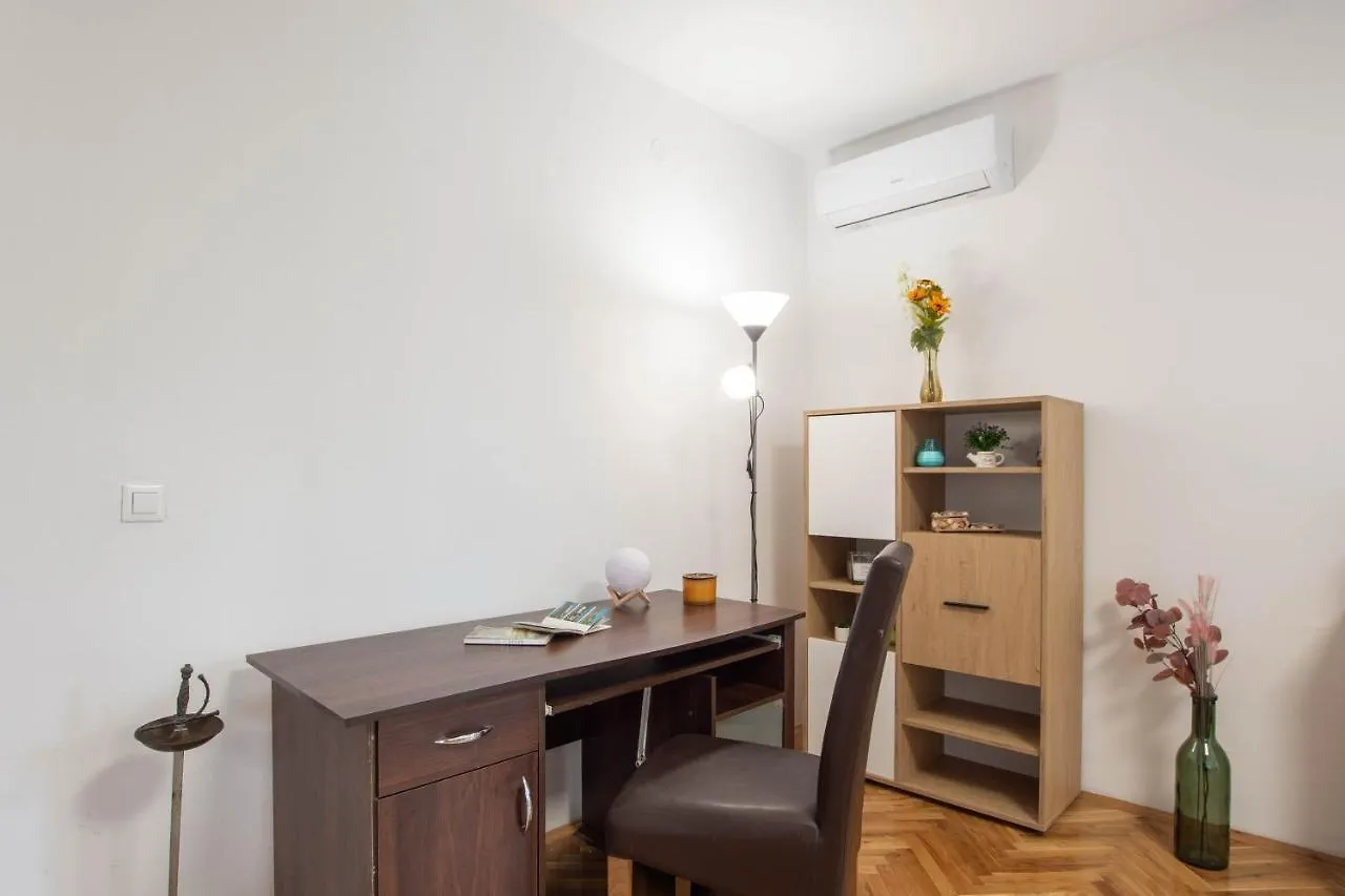 Apartman Grof Split 0*,